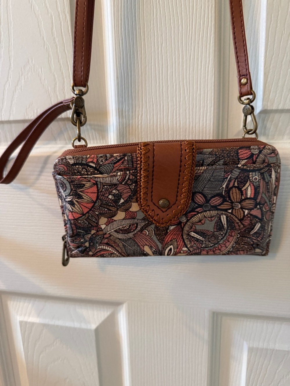 Sakroots Floral Pattern Crossbody Wallet - Brown and Pink, NWOT